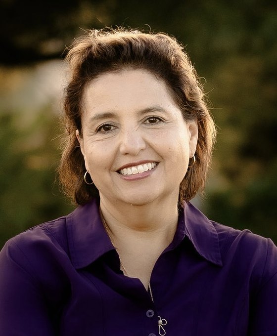 Dr. Elizabeth G. Faust